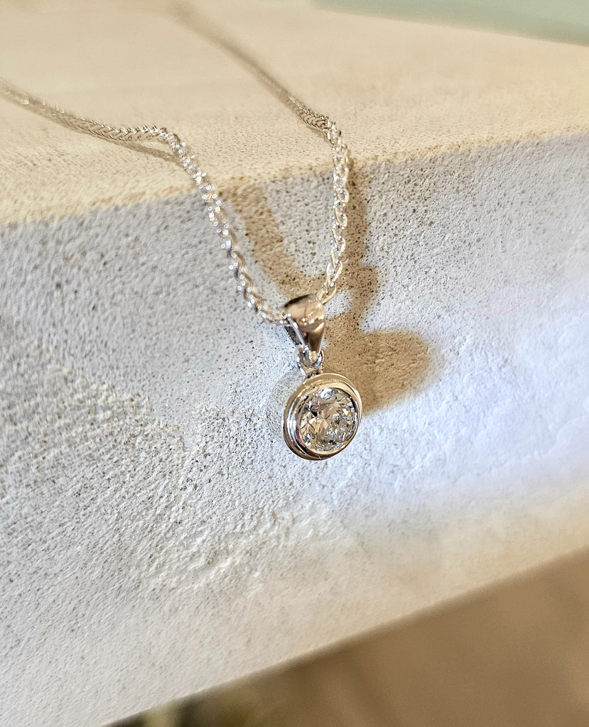 Love Note I Keepsake Pendant - The Diamond Solitaire